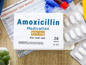 Amoxicillin and alcohol