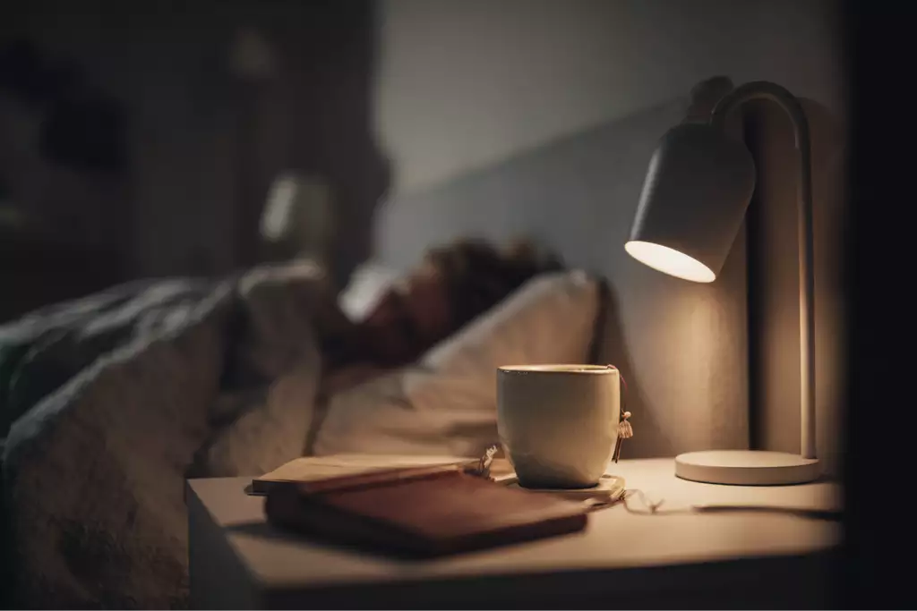 Peaceful bedtime scene symbolizing recovery from opioid-related insomnia