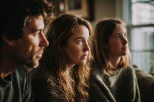 Family meeting with an addiction interventionist in New Hampshire focused on recovery planning