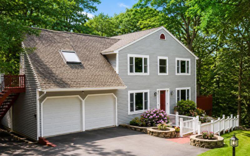 Heartfelt Recovery Centers outpatient treatment facility in Hudson NH offering flexible IOP and PHP programs for dual diagnosis